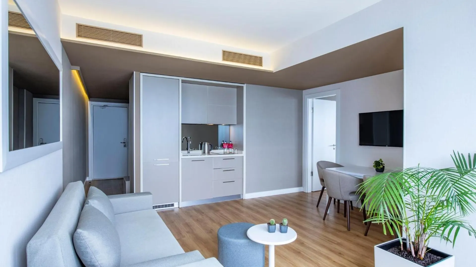Hotel Batumi Aparthotel By Marriott